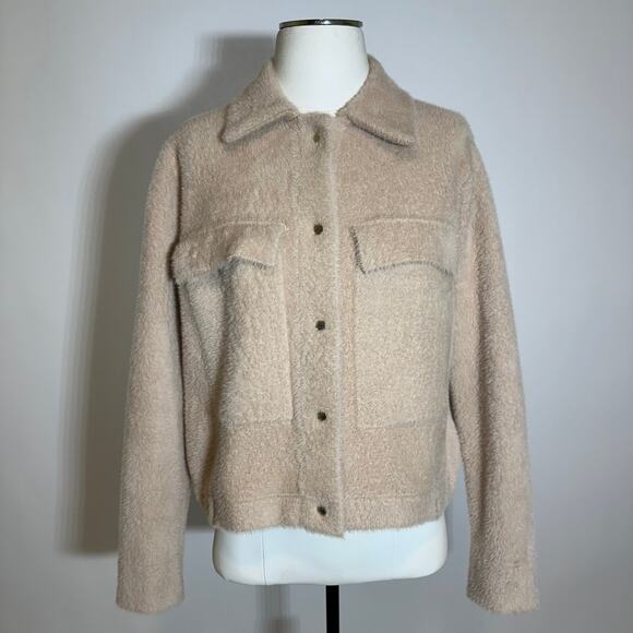 NWT Truth by Republic Khaki Soft Fuzzy Snap Button Jacket Shacket Womens Medium - Picture 1 of 12